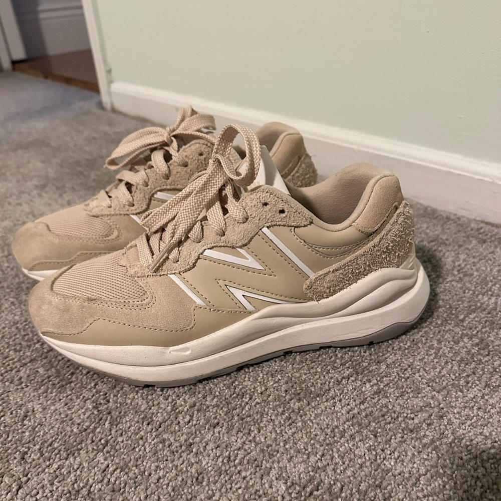 Women's 5740